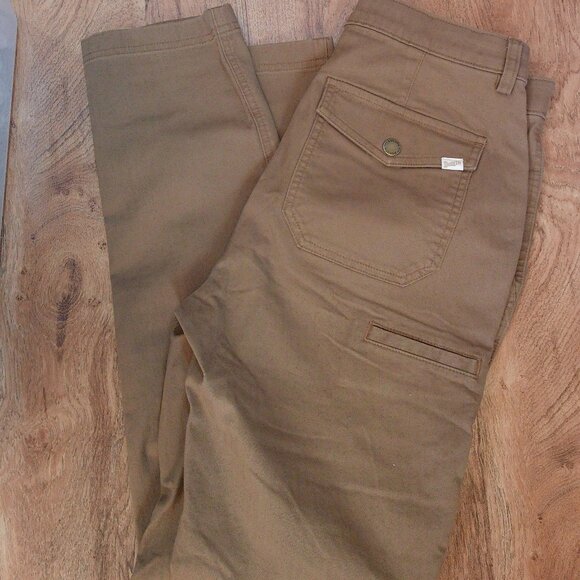 DULUTH TRADING WOMEN' SIZE 8 X 31 BROWN CARGO Canvas Pants - Picture 2 of 4